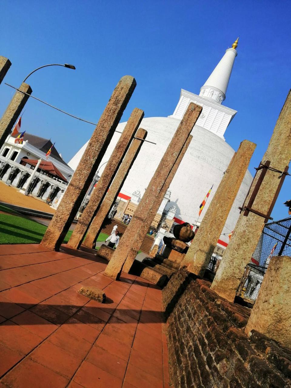 Mindana Residence Anuradhapura Luaran gambar
