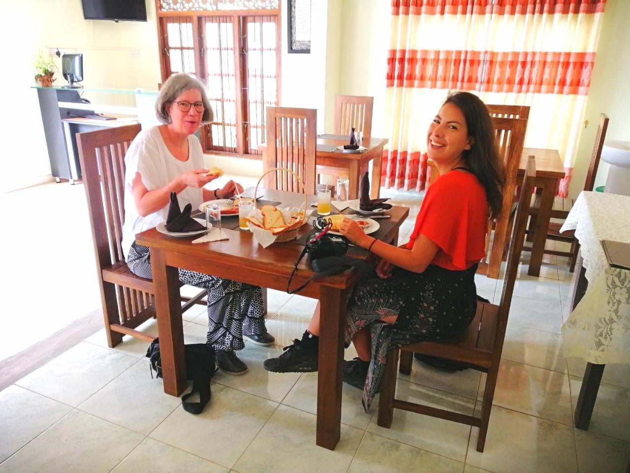 Mindana Residence Anuradhapura Luaran gambar